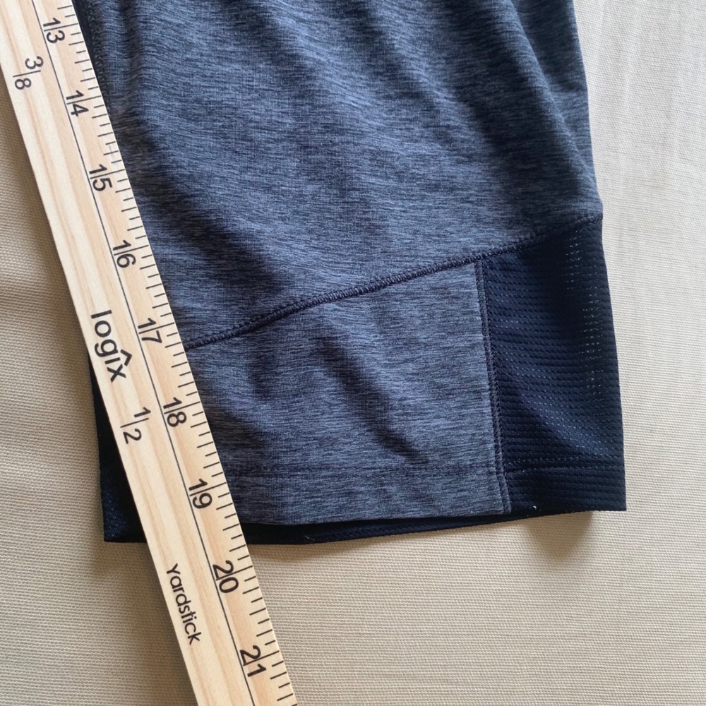 Under Armour HeatGear Womens L Loose Fit Capri Jogger Pants Gray Blk Workout Gym - Picture 12 of 13